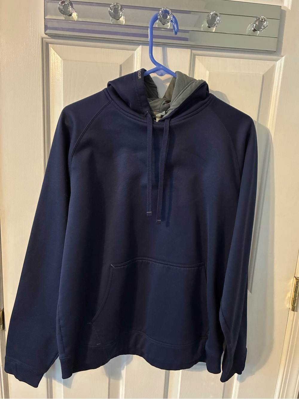 Under Armour Men’s Medium- Navy Blue Pullover Hoodie with Gray Lining